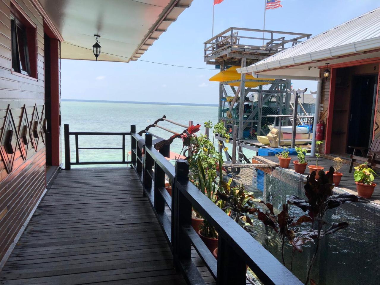 Mabul Paradise Lodge Mabul Island Екстериор снимка